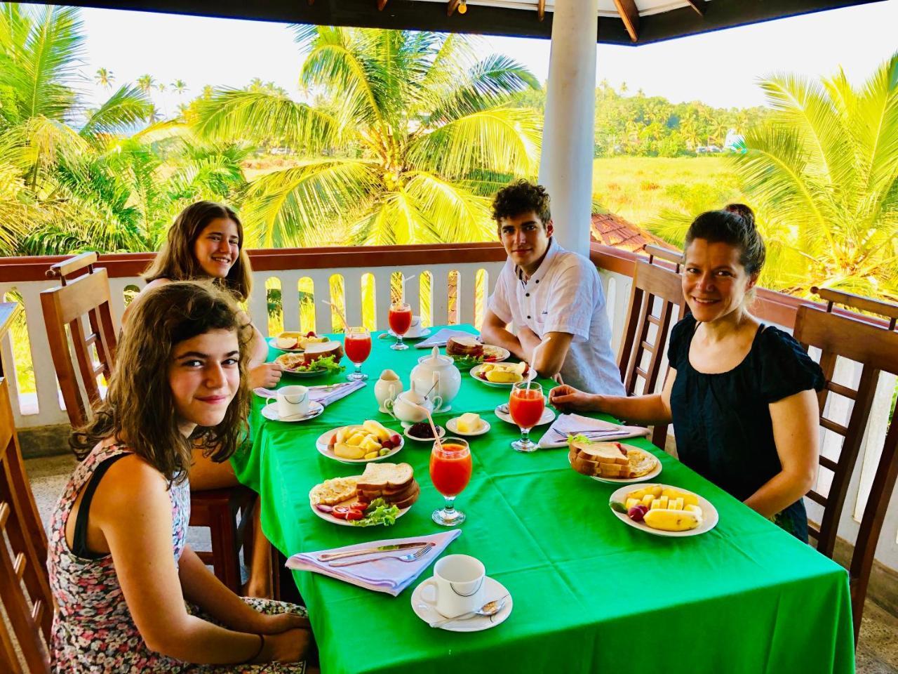 Hotel Island House à Dikwella Extérieur photo